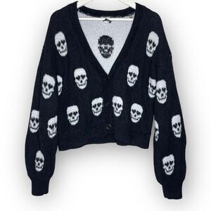 Hot Topic Black White Heart Eyes Skulls Crop Fuzzy Cardigan Sweater Women’s XL